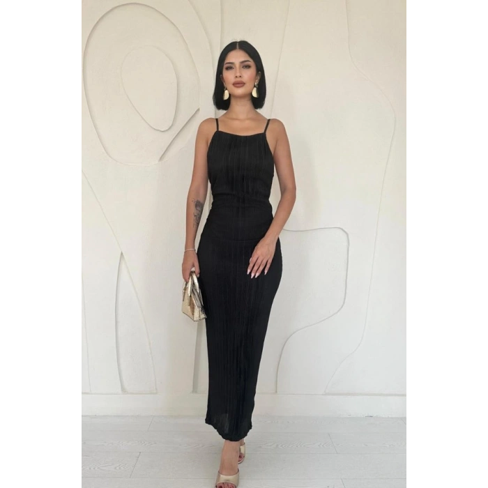 Siyah Piliseli Halter Boyun Elbise