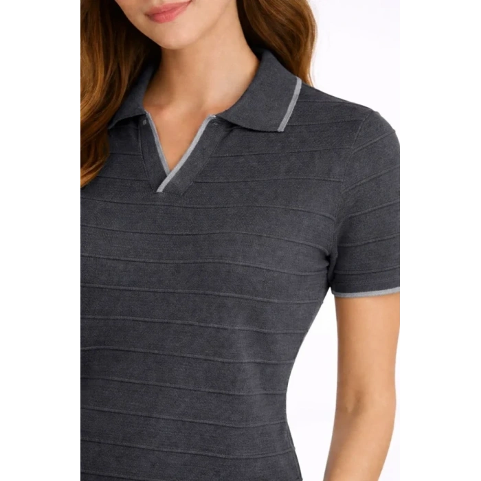 Triko Kumaş Yakalı Düğmesiz Açık Yaka Fitilli Kısa Kollu Regular Fit Tişört Tshirt  iyah
