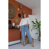 Beyaz Püskül Detaylı Bluz