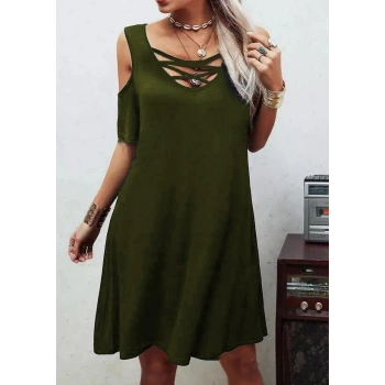 Dekolteli Bağcık Detay Viskon Kumaş Elbise