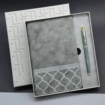 Gri Renk Defter Ve Metal Roller Kalem Seti