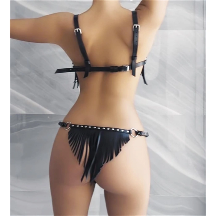 Secretsita Fantezi Deri Püsküllü Siyah Sütyen Külot Takım