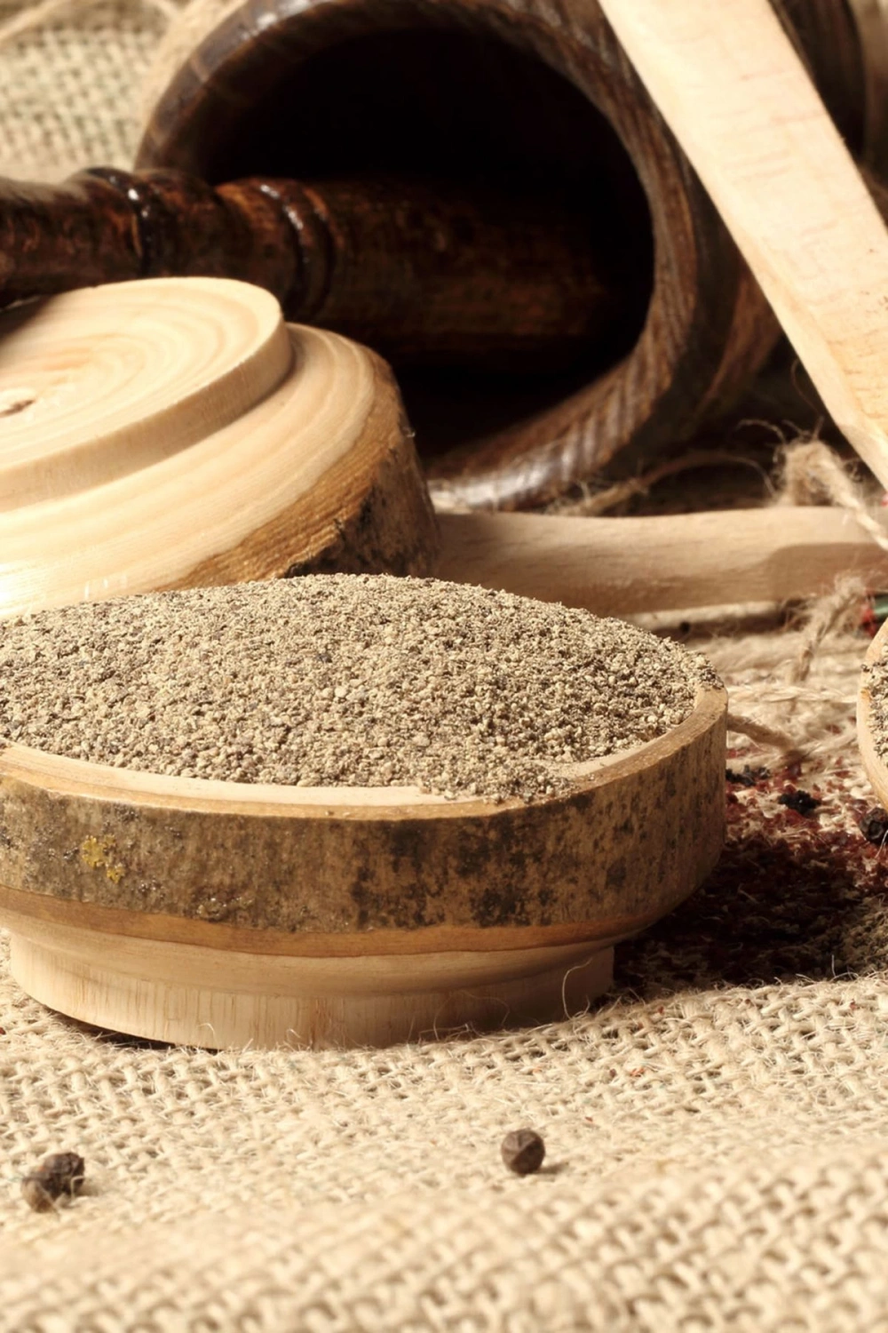 ÖGÜTÜLMÜŞ KARABİBER (150 gr)