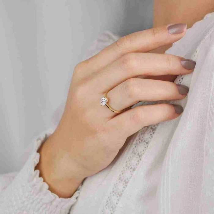 14 Ayar Altın Damla Tektaş Yüzük