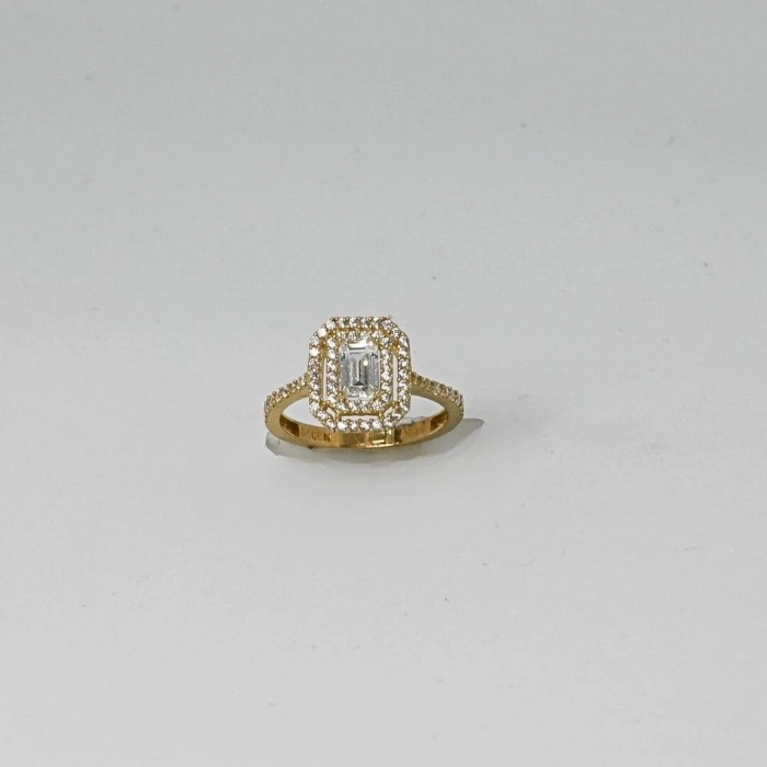 14 Ayar Altın Yan Taşlı Baget Yüzük