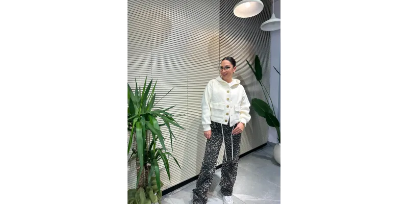 Kadın Mevsimlik Mont Ceket Modelleri: 2025 Kış Trendleri ve Kombin Önerileri