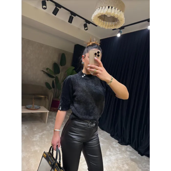 Angora Siyah Tişört