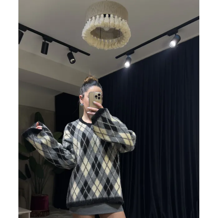 Antrasit Baklava Desenli Kazak