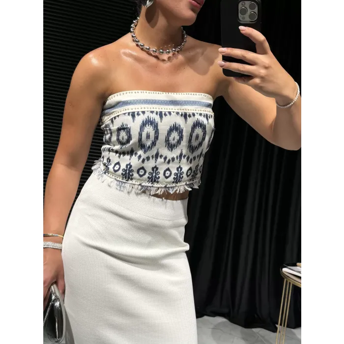 Arkadan Bağlamalı Crop Bluz