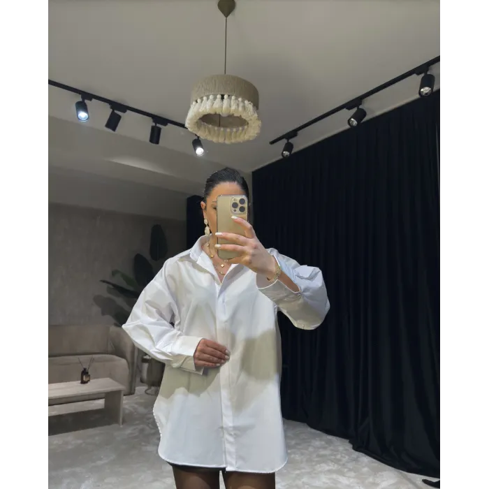 Beyaz Oversize Gömlek
