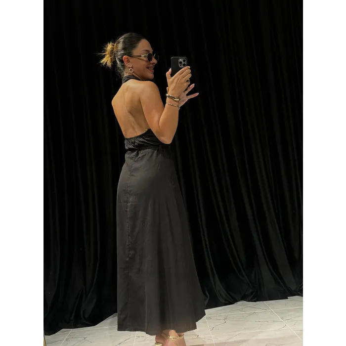 Boyundan Bağlamalı Siyah Elbise