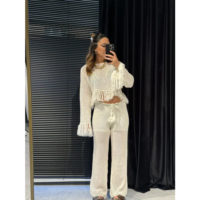 Ekru Püskül Detaylı Takım