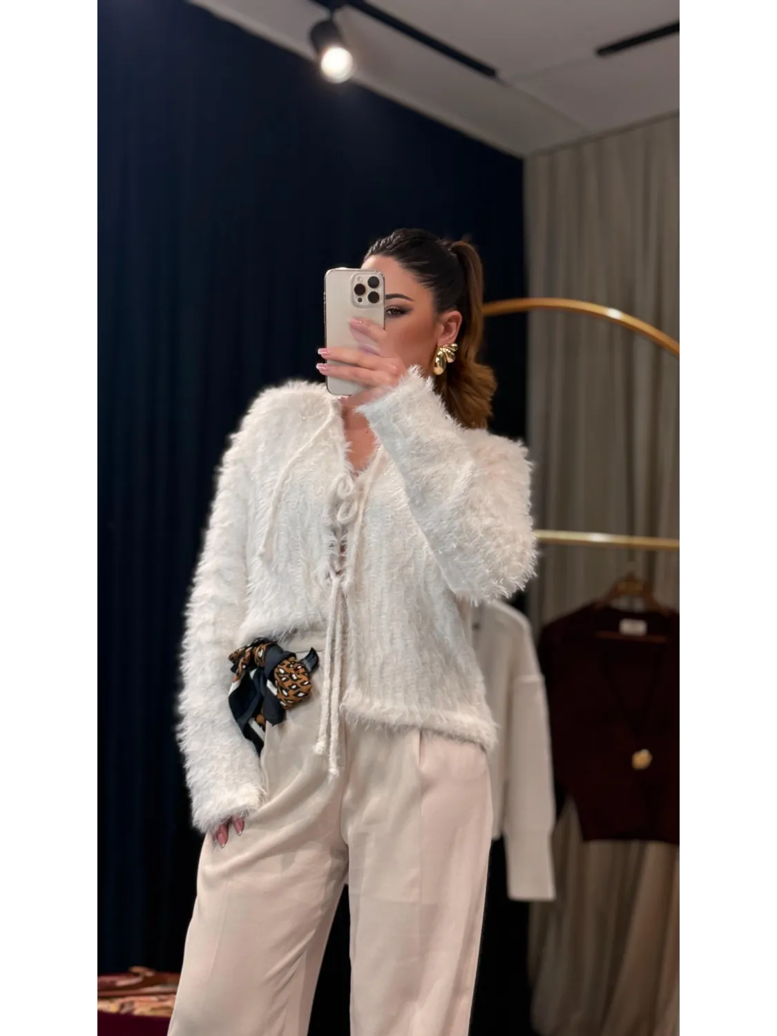 Bağlama Detaylı Ekru Hırka