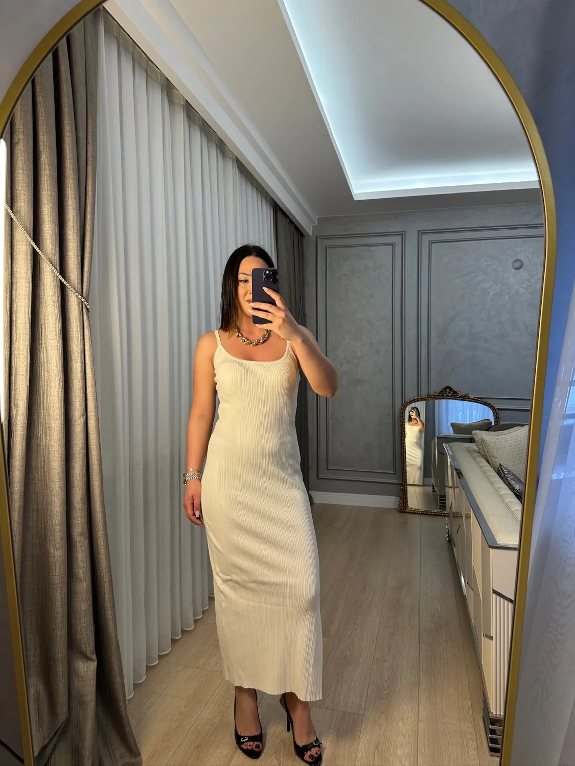 Ekru Askılı Elbise