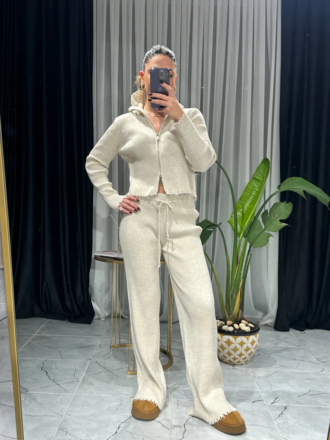 Fermuarlı Bej Triko Takım