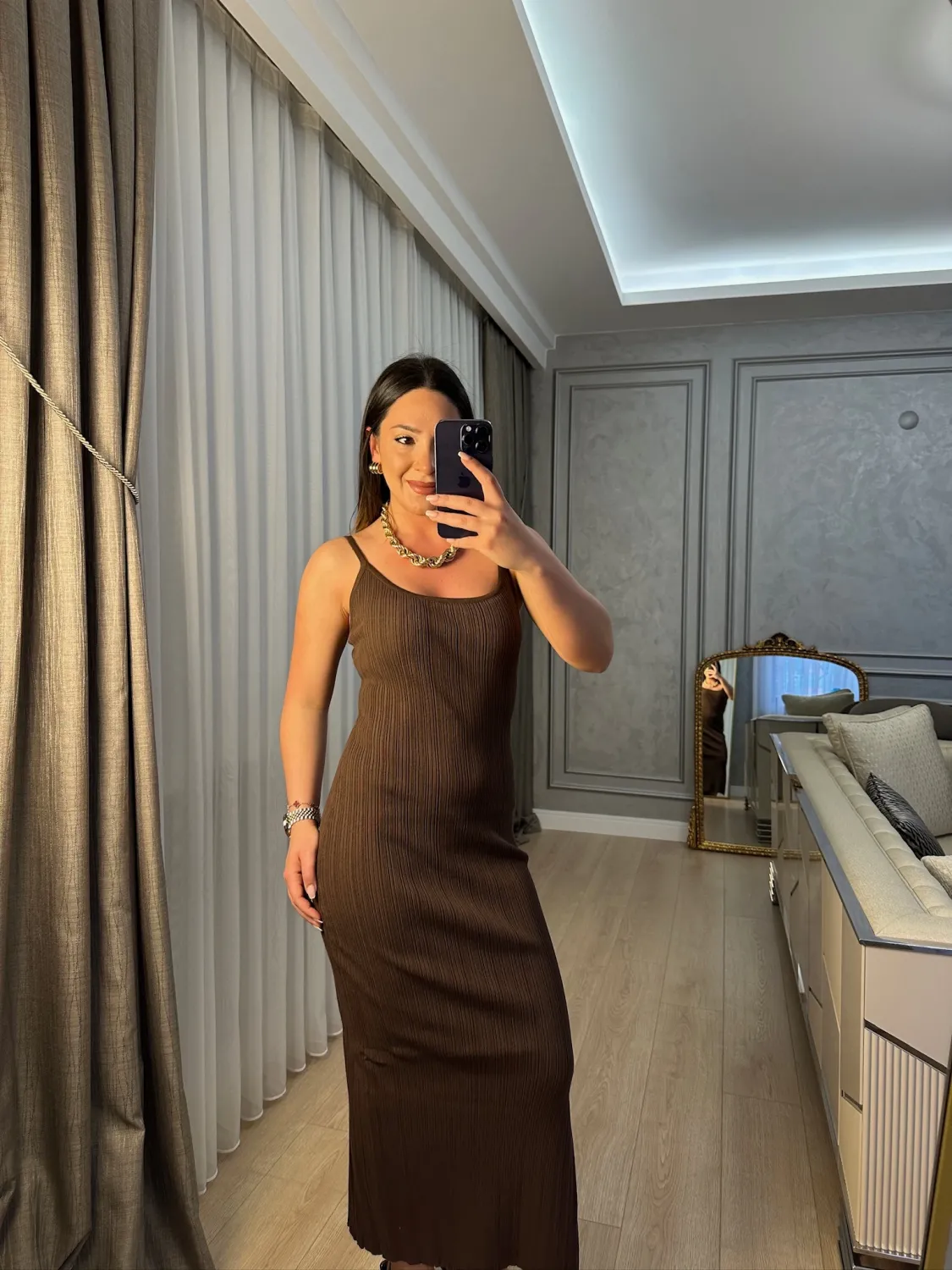 Kahverengi Askılı Elbise