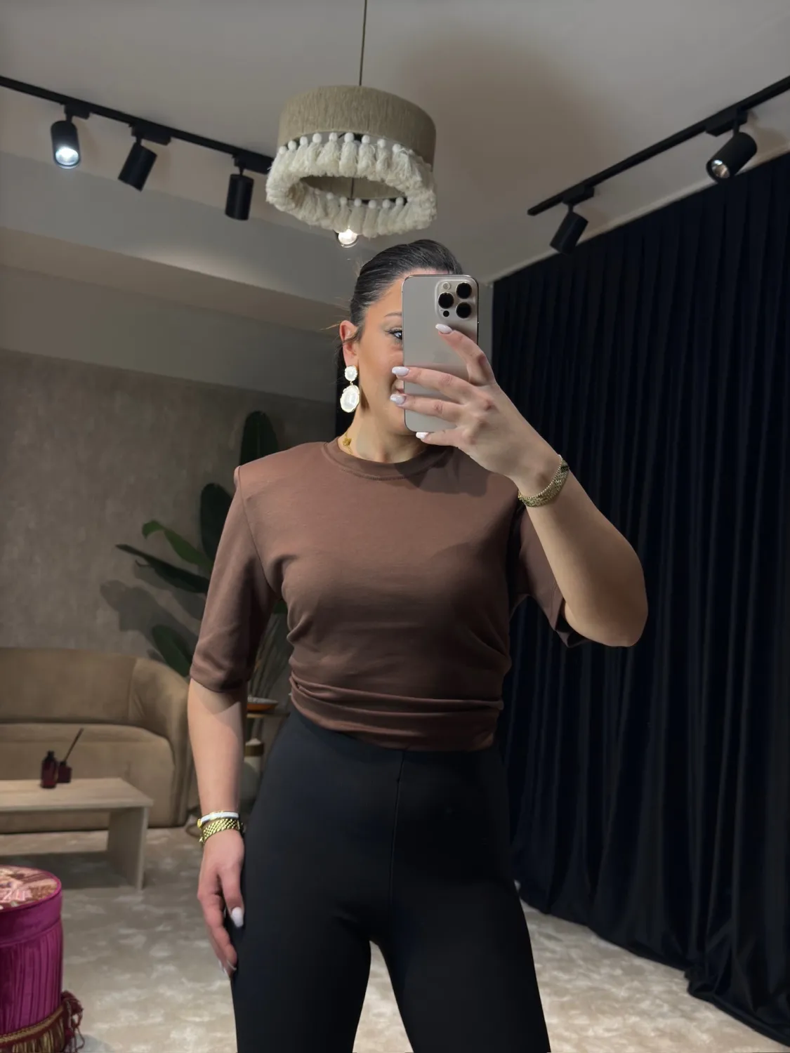 Kahverengi Vatkalı Tişört