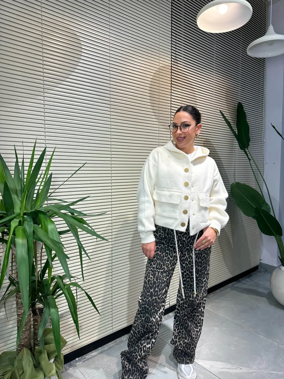 Kapşonlu Beyaz Angora Hırka/Ceket