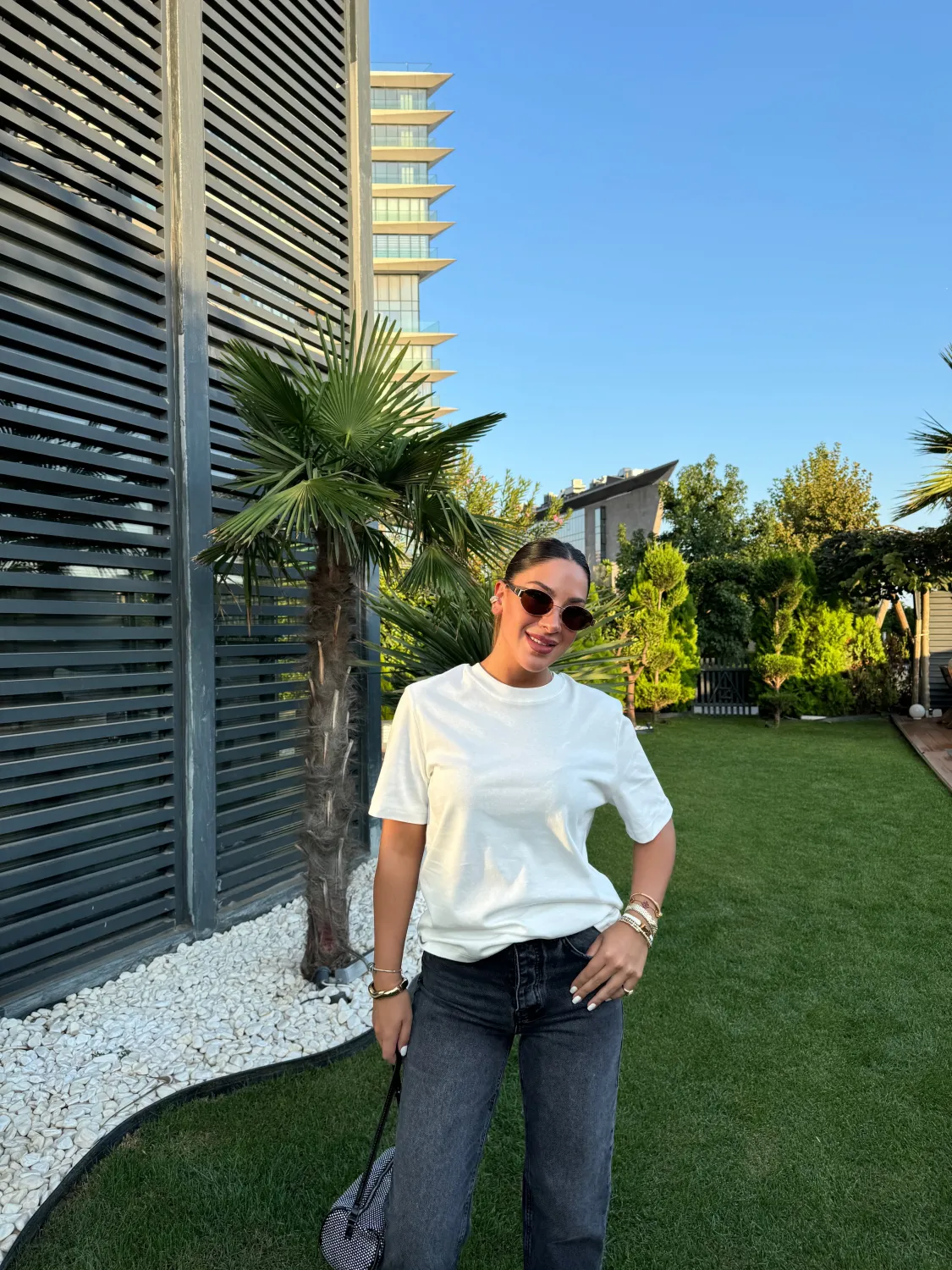 Marka Beyaz Tişört