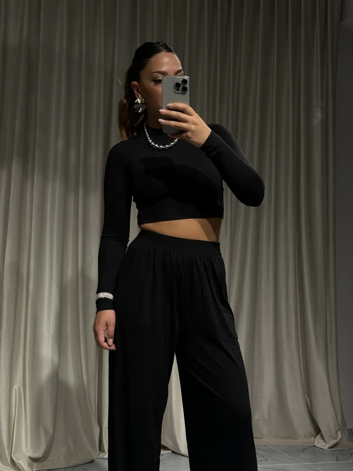 Rahat Kumaş Siyah Crop Pantolon Takım