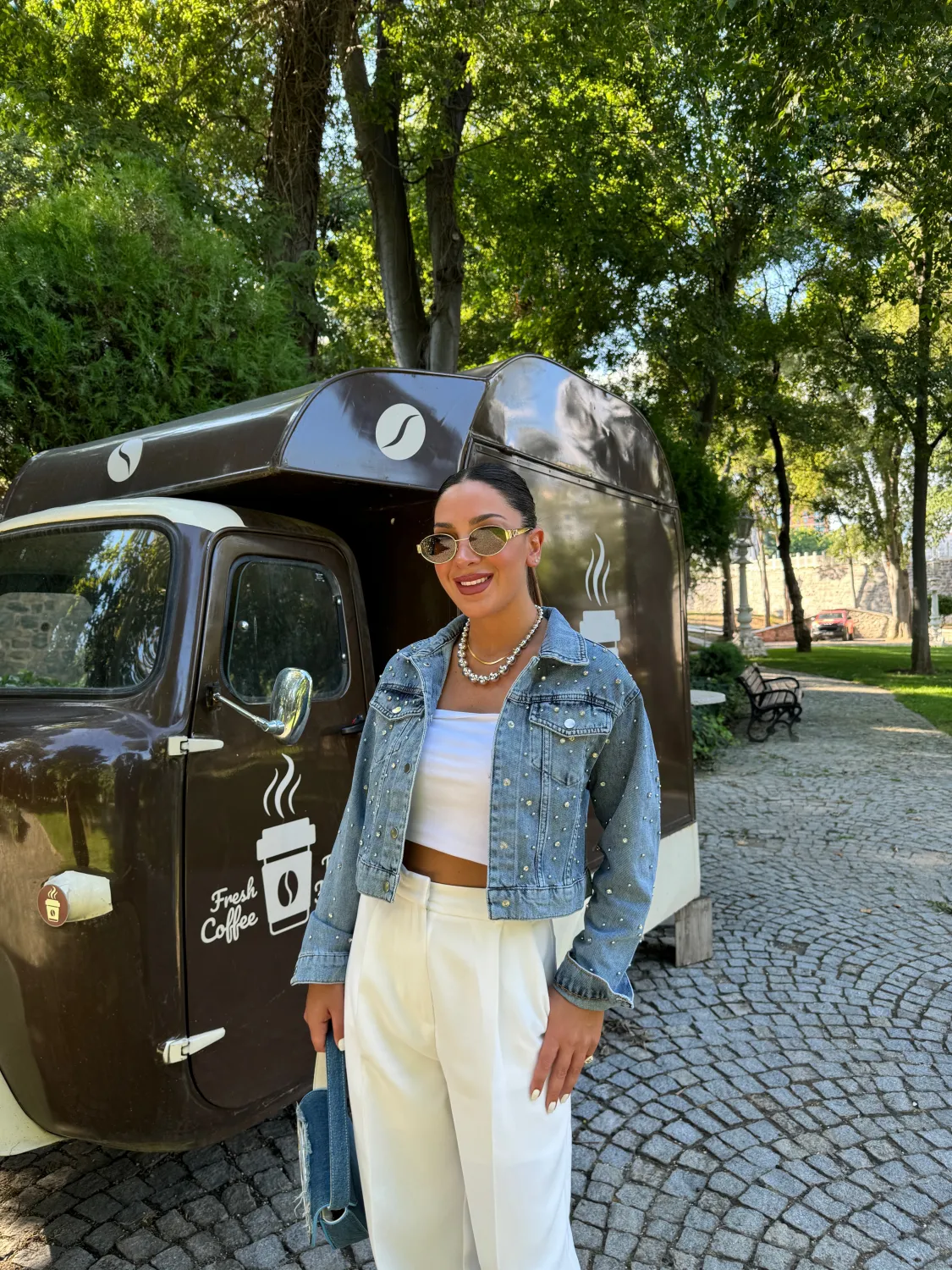 Parlak Taşlı Jean Ceket