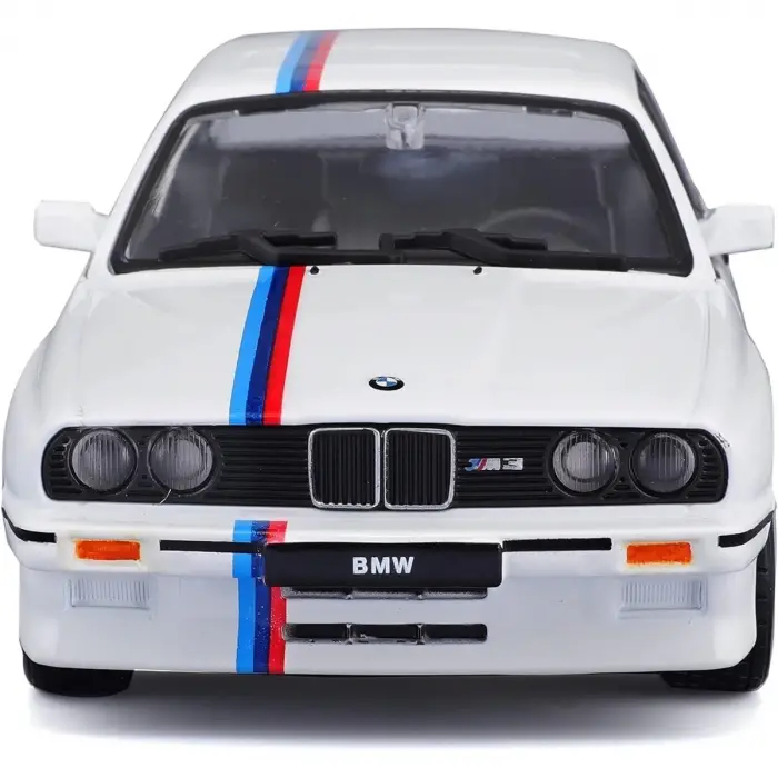 1:24 BMW M3 1988 Model Araba