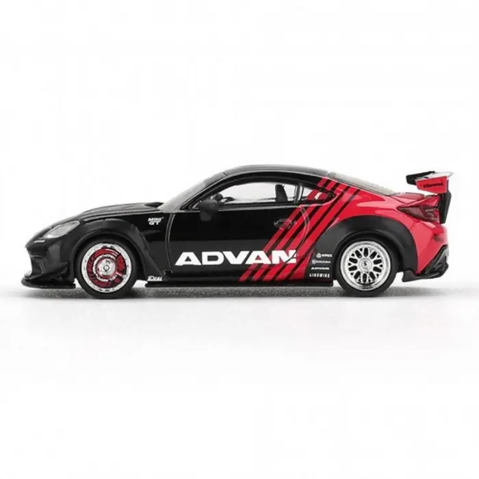 1/64 Model Araç GR86 LB Nation Advan
