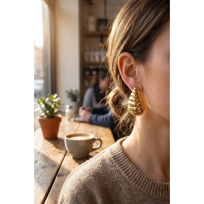 316L Çelik Gold Renk Vintage Damla Model Küpe