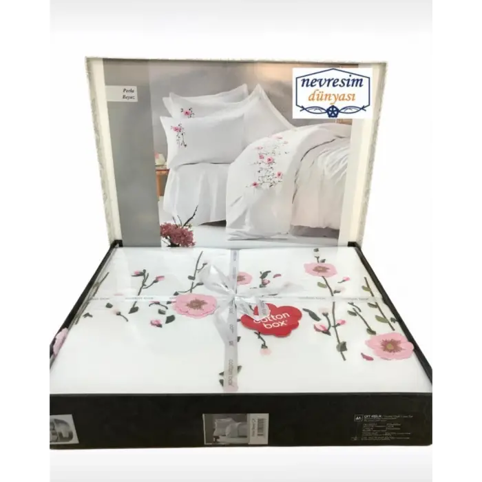 3D Nakışlı Çift Kişilik Saten Nev Takımı Perla Beyaz