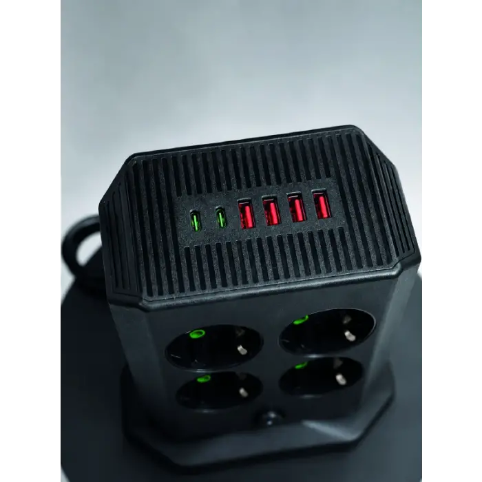 8li Dikey Çoklu Priz 4 USB 2 Type-C Girişli Akım Korumalı Uzatma Prizi