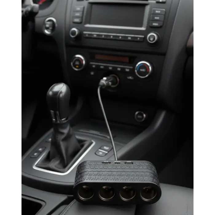 Araçlar İçin 4’lü Çakmak Çoklayıcı Type C USB ve Koruma Sistemli