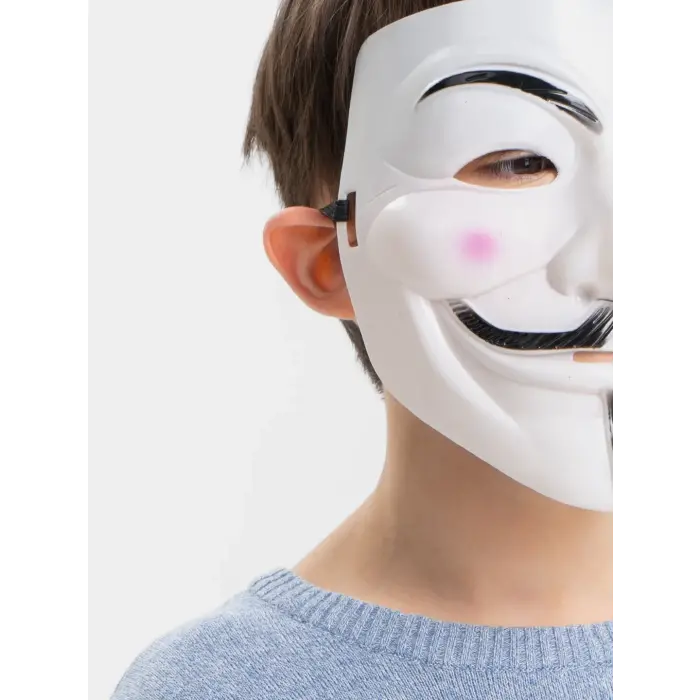 Beyaz Renk Pembe Yanaklı İthal V For Vendetta Maskesi Bx40