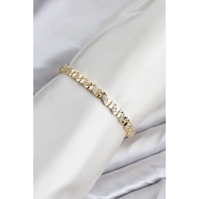 CM Model Zirkon Taşlı VIP Seri Gold Renk Pirinç Kadın Bileklik