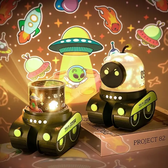 Çocuklar Için Eğitici Ve Eğlenceli Robot Temali Projektör Gece Lambasi