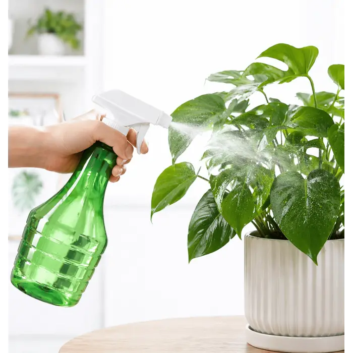 Çok Amaçlı Fısfıs Çiçek Sulama Şeffaf Su Sprey Şişesi 500 ML