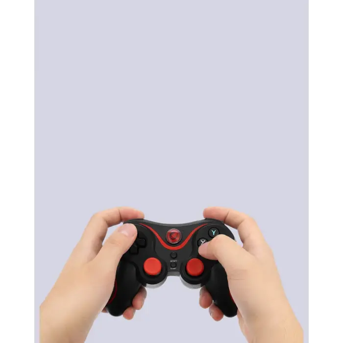 Ergonomik Tasarımlı Çok Yönlü Wireless Gamepad