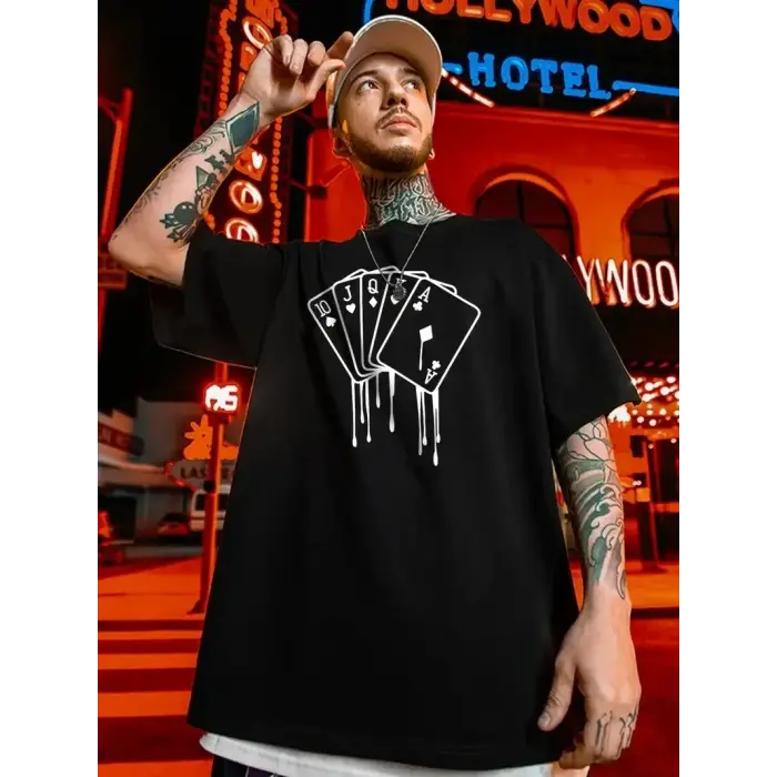 Erkek Kısa Kol Yazlık Tişört Bisiklet Yaka KART Baskılı T-Shirt - Siyah