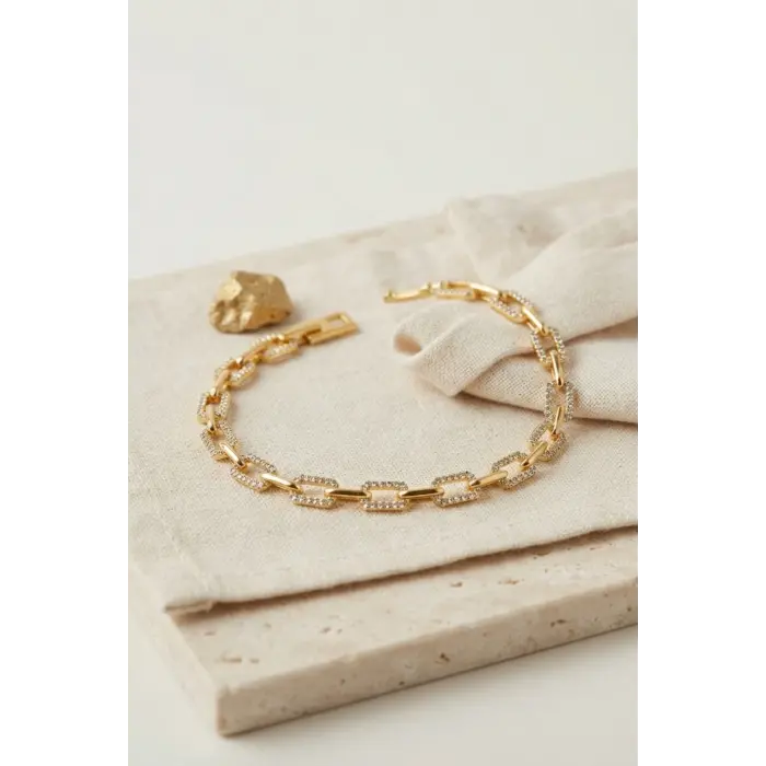 Gold Renk Pirinç Sıralı Kare Model Zirkon Taşlı Bileklik