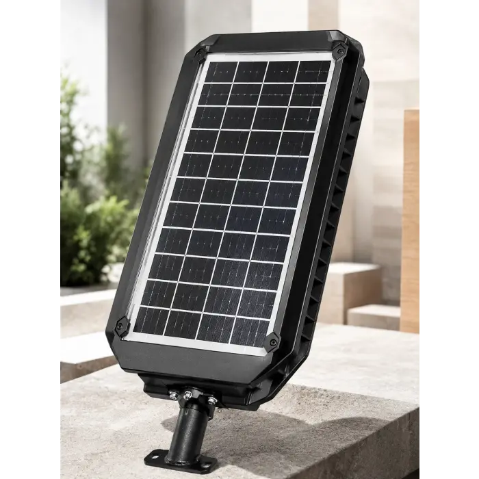 Hareket Sensörlü Solar LED Aydınlatma 3 Modlu Uzaktan Kumandalı Bahçe Lambası