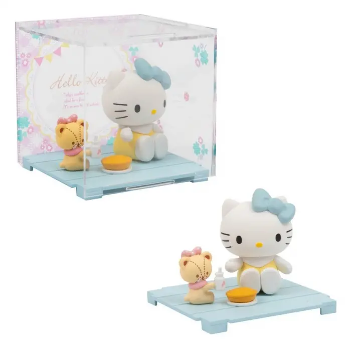 HKT38100 Hello Kitty ve Oyun Arkadaşı