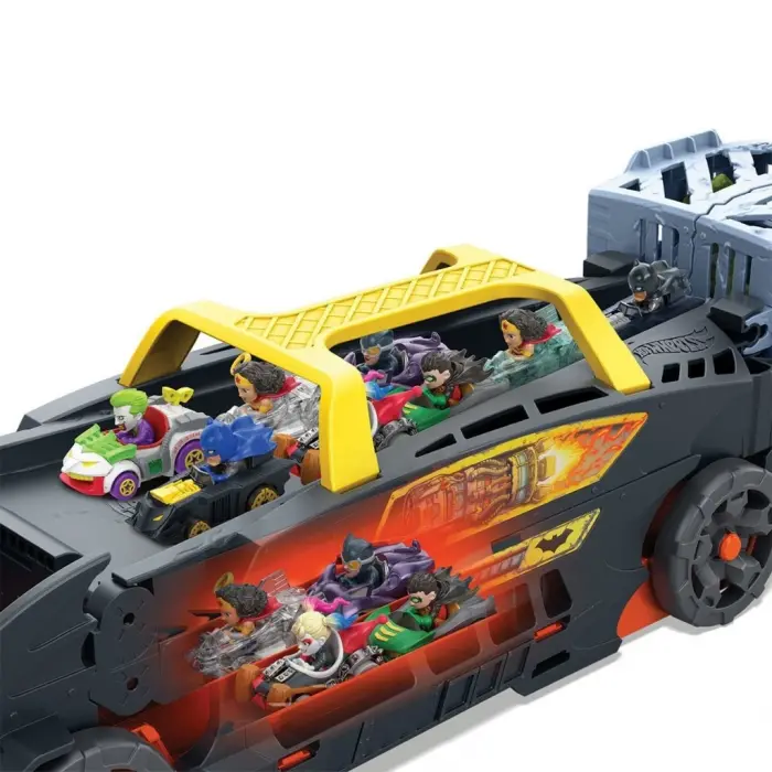 HXN21  Racerverse Ultimate Batman Pist Seti