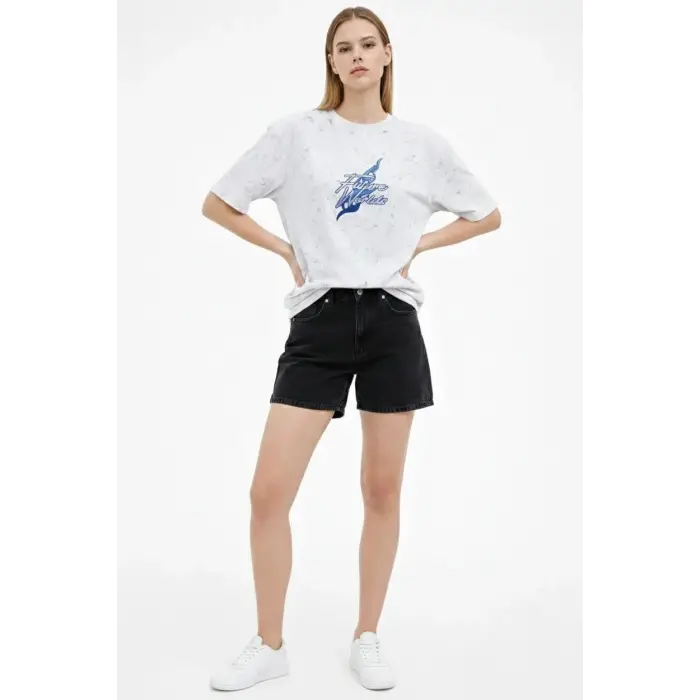 Kadın Asit Yıkamalı Oversize Tişört Bisiklet Yaka Kısa Kol T-shirt - Beyaz