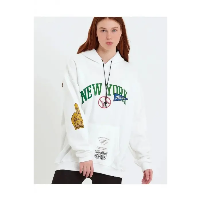 Kadın Oversize Kapüşonlu Cepli Ön Kol Baskılı 3 İplik Pamuklu Hoodie Sweatshirt - Beyaz