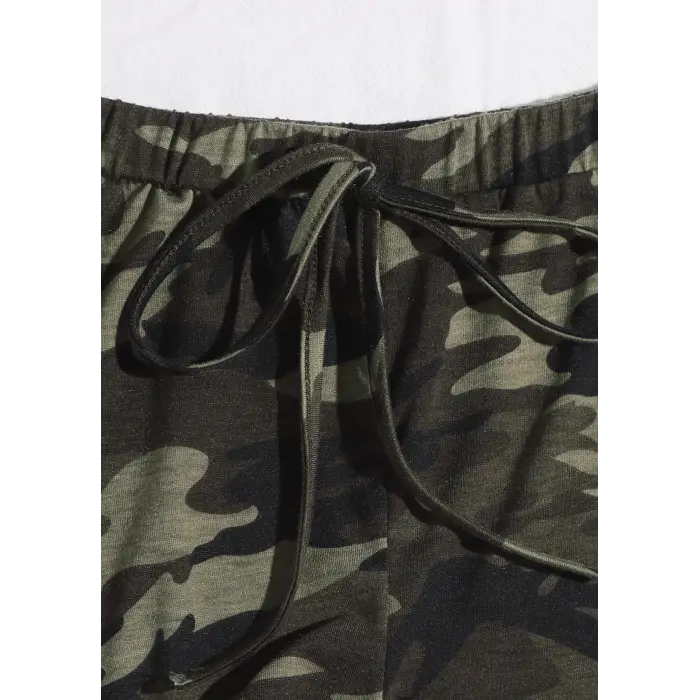 Kadın Kamuflaj Desenli Askılı Crop Top ve Şortlu Gecelik Takım H110440