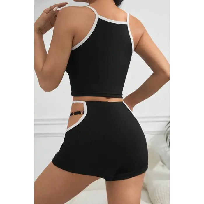 Kadın Siyah Beyaz Şortlu Cut-Out Detaylı Gecelik Takımı H110470