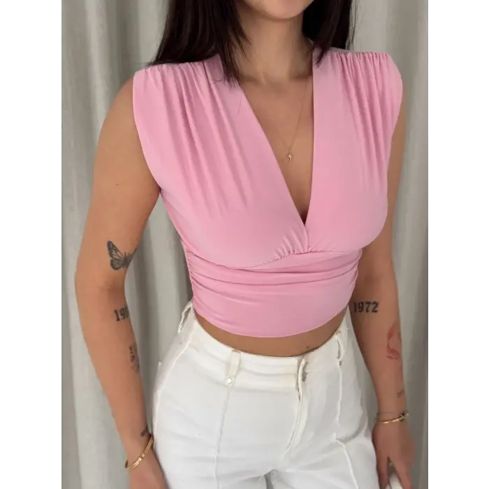 Kadın Vatkalı Kolsuz V Yaka Drapeli Crop Bluz Likralı Fit - Pembe