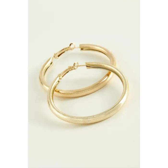 Noktalı Boru Halka Küpe 3,5 cm