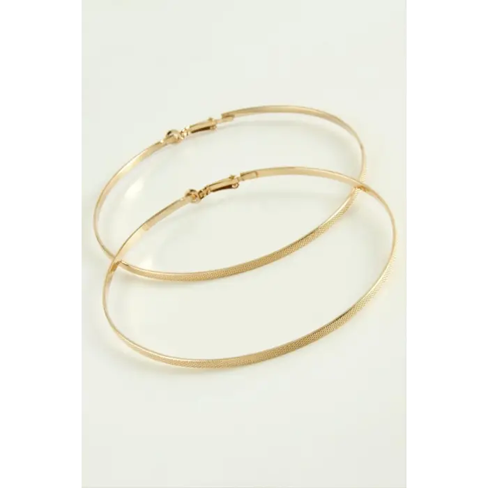 Noktalı Metal Halka Küpe 8 cm