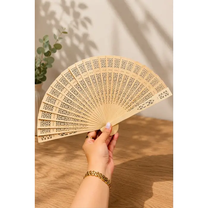 Oymalı Ahşap Yelpaze