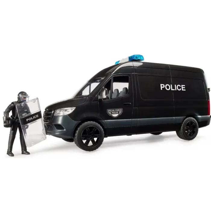Özel Harekat Aracı ve Polis